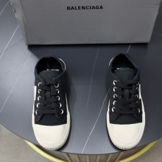 Balenciaga Sneakers